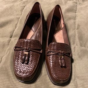 New flat brown shoes